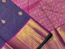 Dual tone Manthulir Green short with Purple Body with Dark Magenta Borders Pallu and Blouse Handwoven Pure Kanjivaram Silk Saree with Buttas and Mayilkan Borders Beauty