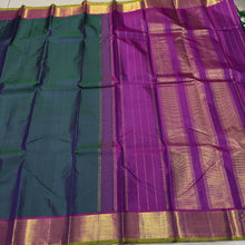 Nayaki- Gorgeous Deep Sapphire Green  with Dark Magenta  Handwoven Pure Kanjivaram Silk with beautiful bawanchi borders with green selvedges with rich pallu and contrast woven blouse