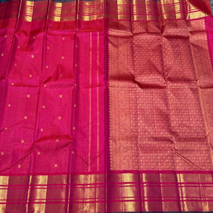 Dual tone Rose Pink with Vairaoosi Jari Checks with Green Blouse with Mayil Chakram Buttas Handwoven Pure Kanchipuram Silk Saree Beauty