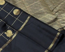 Sahana- Stunning Black with Gold Handwoven Pure Jari Kanjivaram Silk with beautiful 1000 buttas style woven checked body with mayil chakram buttas with beautiful rettapet bodi borders rich pallu and self colored checked blouse