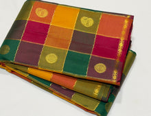 Saranga- Gorgeous Palum Pazhamum Checks With rudrakshapet borders with beautiful paisleys and chakram buttas woven body with neli veldhari horizontally and vertically checked body with rich arakku pallu and contrast beautifully woven blouse