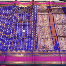 Royal Blue Pink 1000 Buttas in Gandaberundas Mayil Chakram motifs Handwoven Premium Kanjivaram Silkcotton Saree Beauty