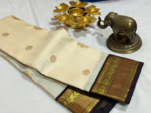 Offwhite with Black Handwoven Pure Jari Korvai with Buttas Kanjivaram Silk Saree Beauty