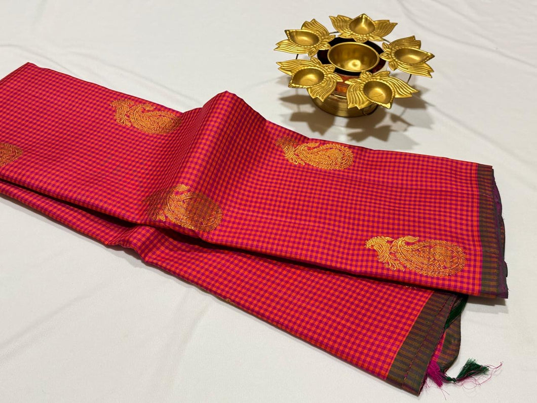 Dual tone Orange with Pink Podikattam Checks with Buttas Borderless Handwoven Pure Jari Kanjivaram Silk Saree Beauty