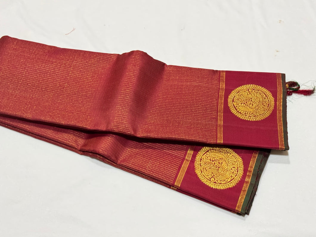 Deep Arakku Red Podi Jari Kattam with Border Buttas Handwoven Pure Jari Kanjivaram Silk Saree Beauty