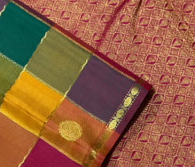 Saranga- Gorgeous Palum Pazhamum Checks with Buttas and Neli Veldhari checks woven beautiful body with small rudrakshas woven borders with rich pallu and contrast woven arakku blouse