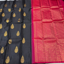 Striking Black with Shocking Pink Borderless Handwoven Pure Jari Muthukattam with Buttas Rich Pallu and Contrast woven blouse