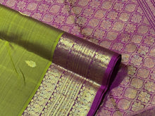 Olive Green with Deep Magenta Buttas With Banarasi Style Woven Rich Borders Gorgeous Pallu and Contrast woven blouse beauty