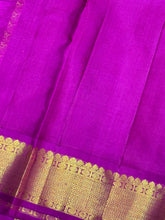 Gorgeous Pista Green with Vadamalli Purplish Pink Buttas Korvai Handwoven Pure Jari Kanjivaram Silk Saree Beauty