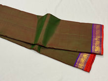 Manthulir Dual tone Green with Purple Small Borders Handwoven Pure Jari Kanjivaram Silk Saree Beauty