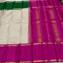 Sarasangi-Gorgeous Offwhite with Ganga Jamuna Korvai Bordered Handwoven Pure Jari Kanjivaram Silk with podikattam woven body with beautiful bodi rettapet borders rich seer pallu and contrast woven blouse