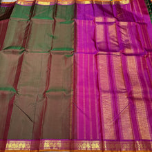 Manthulir Green with Magenta Pink Handwoven Small Borders Pure Jari Kanjivaram Silk Saree Beauty
