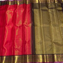 Strikingly Beautiful Red with Black Korvai Vairaoosi Handwoven Pure Jari Kanjivaram Silk Saree Beauty