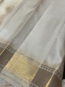 Bottle Green with offwhite Buttas Handwoven Pure Jari Korvai Kanjivaram Silk Saree Beauty