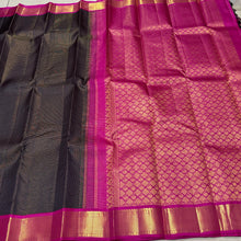 Vaibhogam- Gorgeous Kanchana Black with Pink Handwoven Pure Jari Korvai with vairaoosi Kattam woven beautiful body with rich borders pallu and contrast woven blouse.
