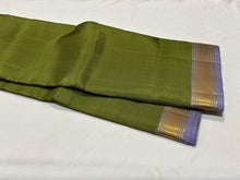 Parrot Green with Lavendar Handwoven Pure Light Weight Kanjivaram Silk Saree Beauty