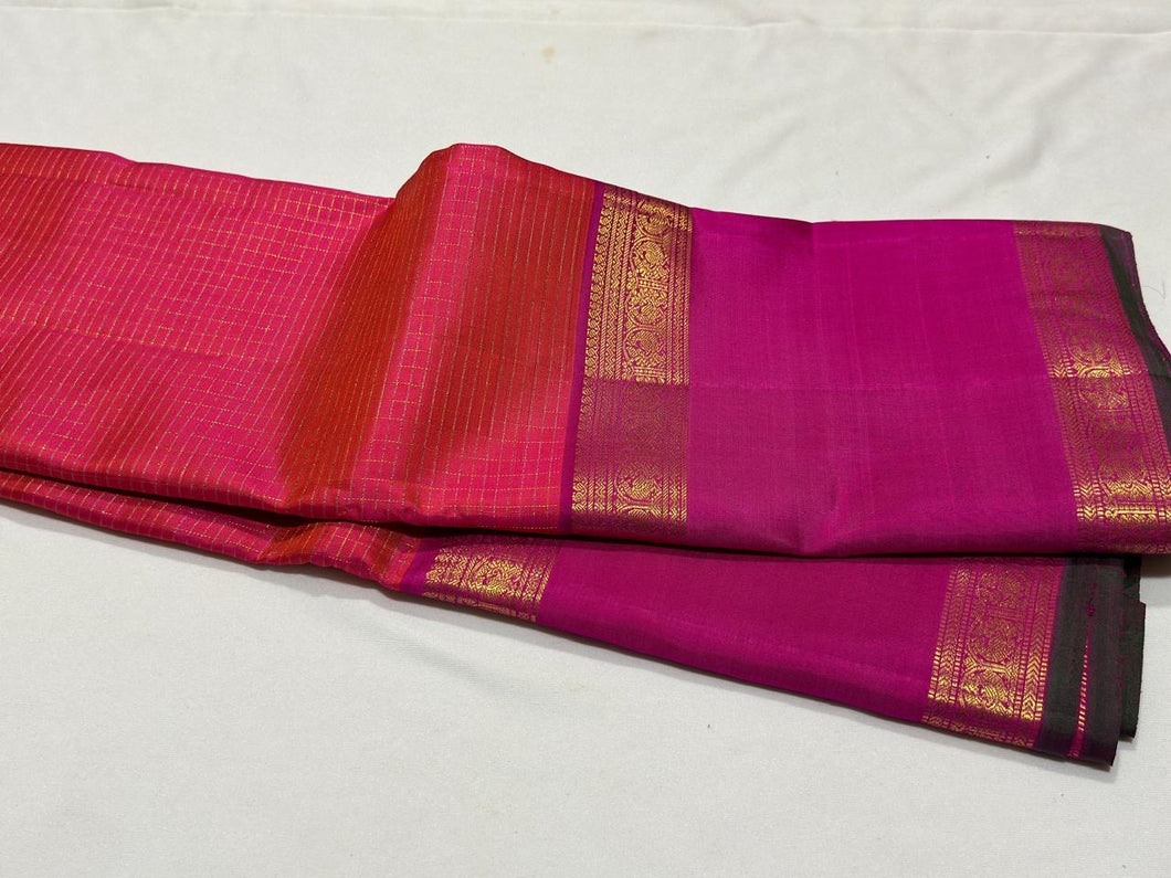 Dual tone Orange with Pink Kottadi Jari Checks with Long Doublepet borders rich seer pallu and contrast blouse in a beautiful Handwoven Pure Jari  Kanjivaram Silk Saree