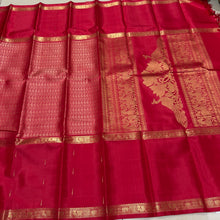 Sahana- Gorgeous Red with Gold Handwoven Pure Jari Kanjivaram Silk with beautiful paisleys woven body in silk thread with long mallimoggu buttas woven borders with rich sorgavasal pallu and contrast red blouse