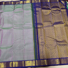 Dual tone Lavenderish Green with Blue Korvai with Rudraksha Borders Handwoven Pure Kanjivaram Silk Saree Beauty