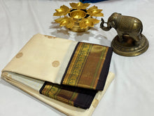 Offwhite with Black Handwoven Pure Jari Korvai with Buttas Kanjivaram Silk Saree Beauty