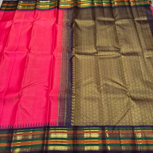 Vaibhogam -Strikingly beautiful Candy Pink with Dark Beetlenut Purple Vairaoosi Korvai with Varisaipet Borders Handwoven Pure Jari Kanjivaram Silk Saree with rich meenakari varisaipet borders beautiful pallu and contrast woven blouse